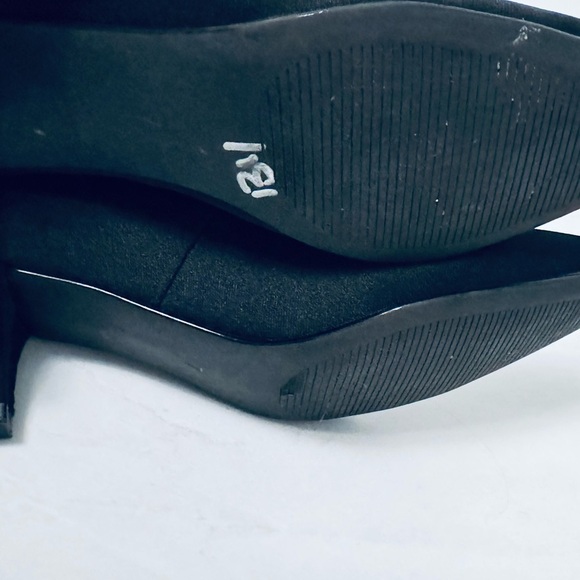 Abella Black Women's Flats - Picture 6 of 8